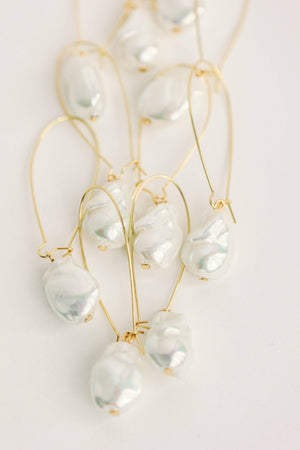 St Armands Designs of Sarasota - Natural Pearl Minimalist Threader Earrings