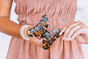 TELETIES - Classic Hair Clip | Large | Tortoise