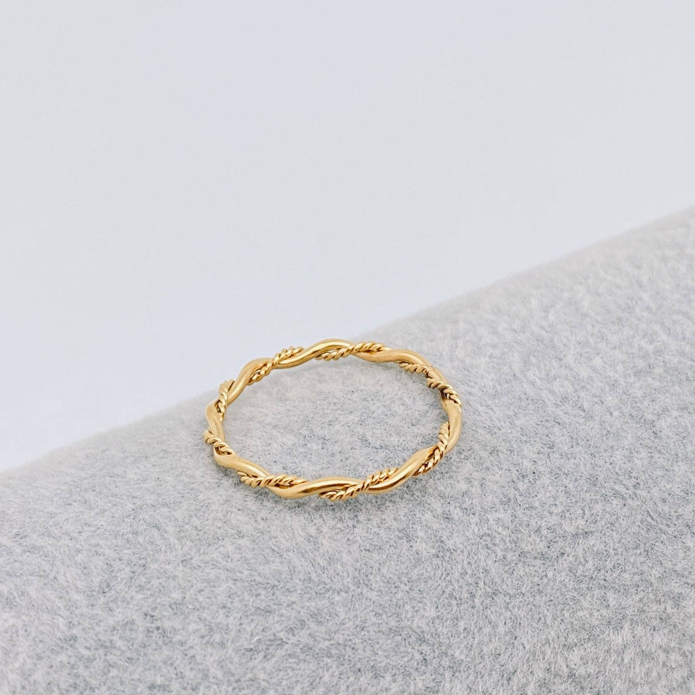 Fine Twist 18K Gold Plated Ring