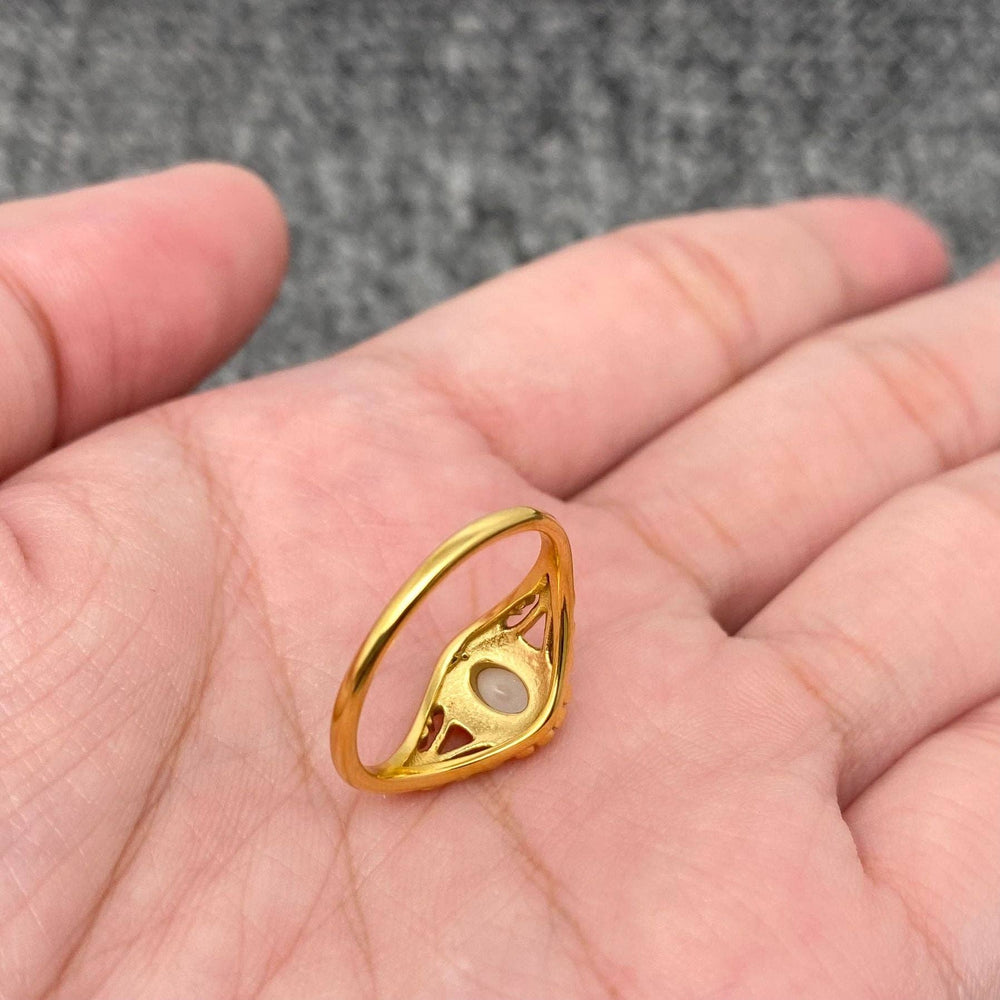 Inlaid Pearl Vintage 18K Gold Plated Ring