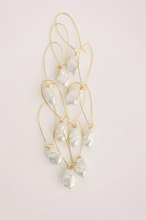 St Armands Designs of Sarasota - Natural Pearl Minimalist Threader Earrings