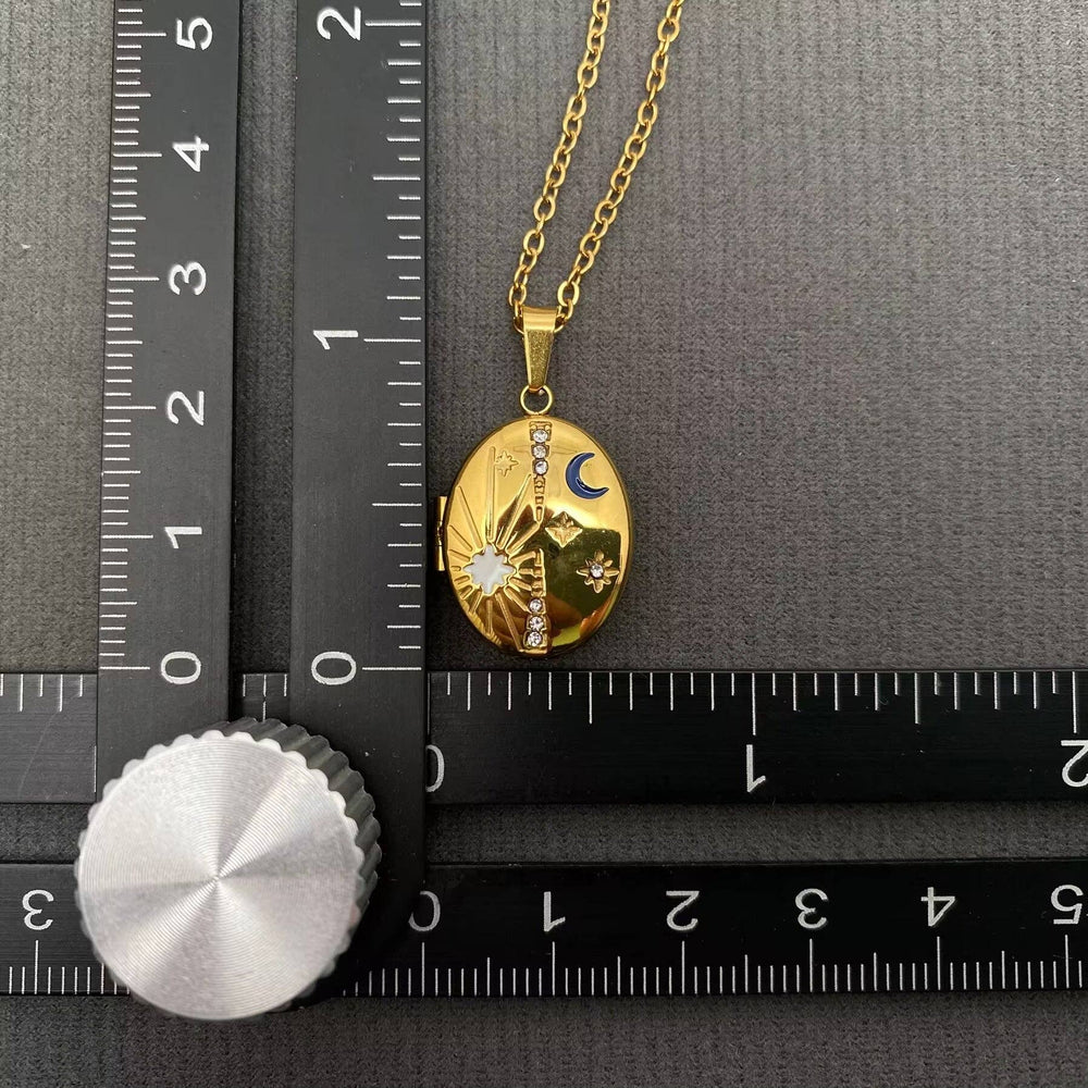 Star Moon Locket Charm 18K Gold Necklace