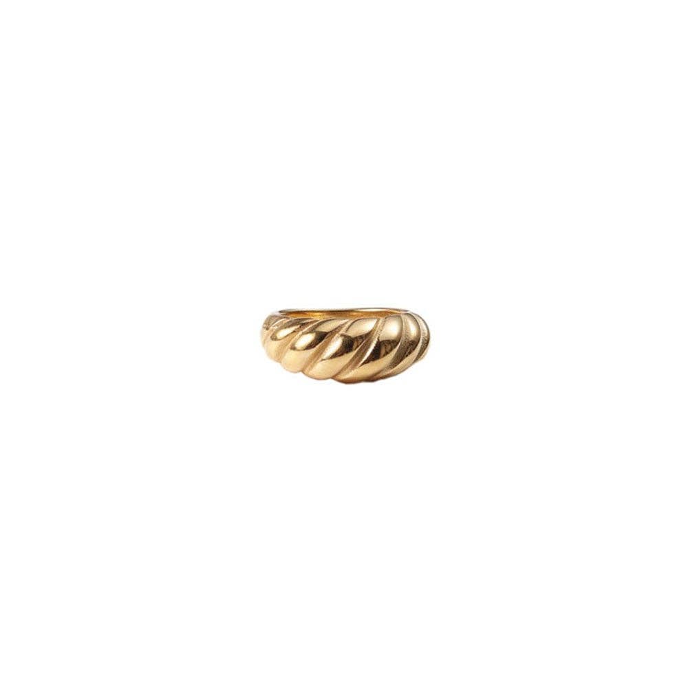 Noelle Crossaint Ring