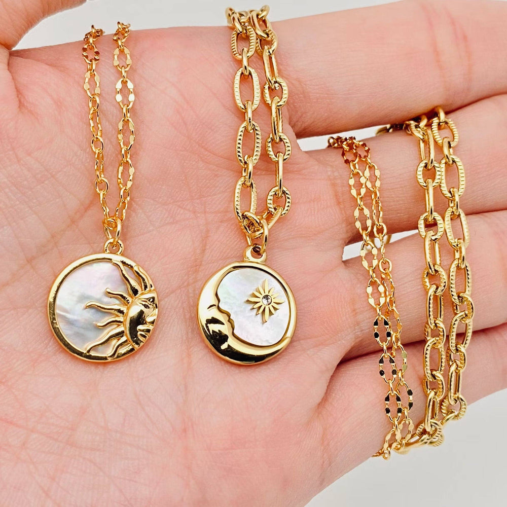 Stereoscopic Sun Round Stainless Steel Pendant Necklace