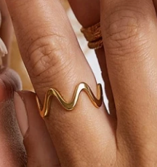 HoopLa Style - Zig Zag - Wave Stacking Steel 114K Band Ring: 7